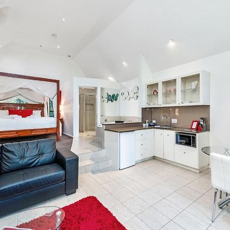 Chalet On Gallery Walk - King Bed, Spa, Fireplace, Wifi & Netflix, Linger A While Mount Tamborine Dış mekan fotoğraf