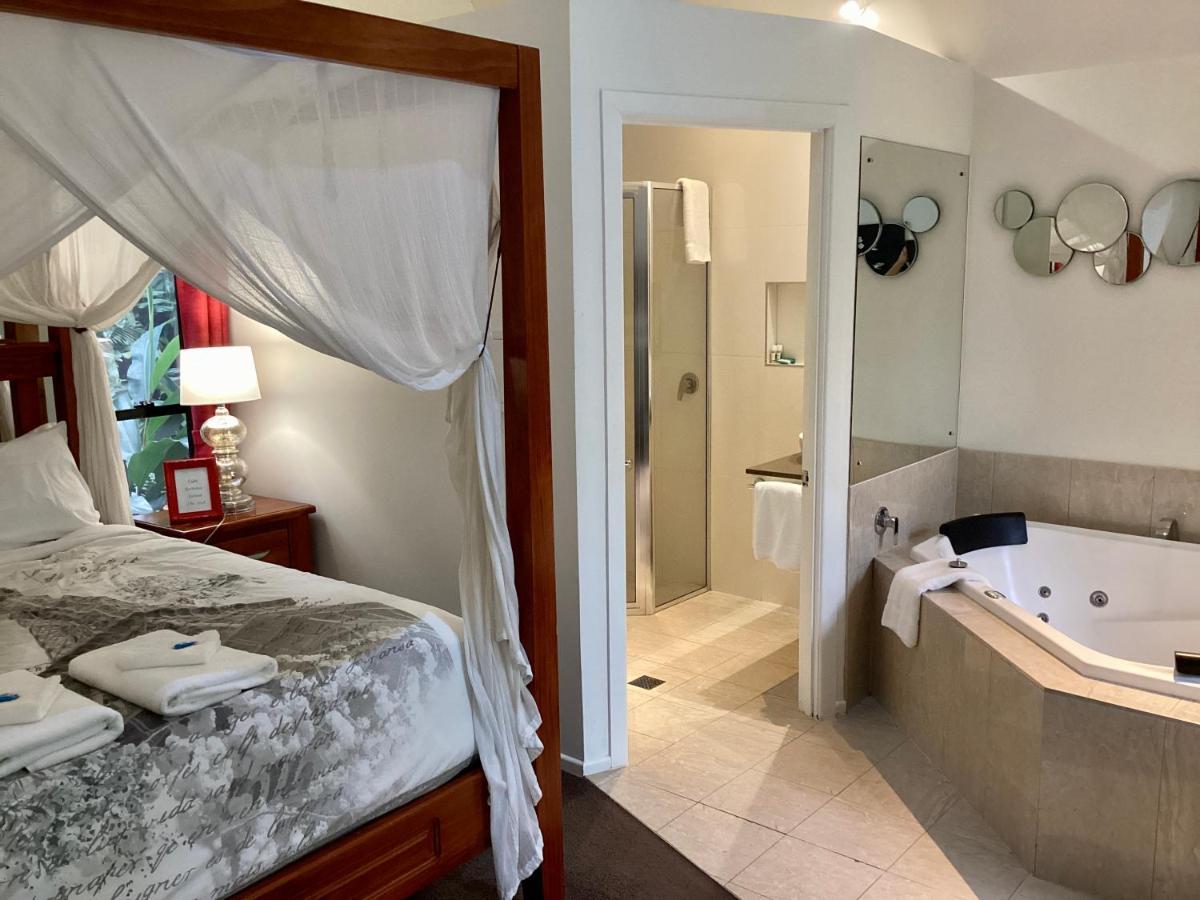 Chalet On Gallery Walk - King Bed, Spa, Fireplace, Wifi & Netflix, Linger A While Mount Tamborine Dış mekan fotoğraf